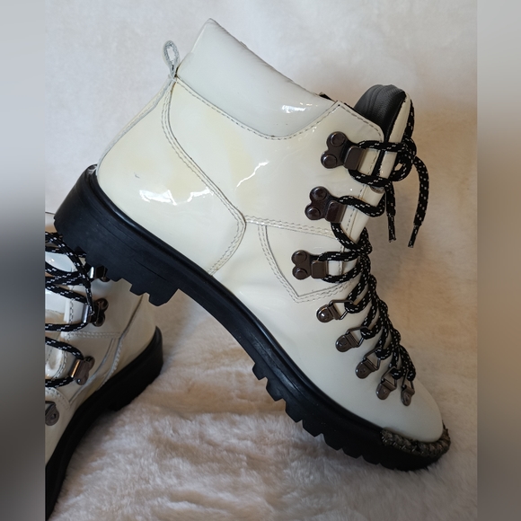 Schutz Ariabelle Bootie size 8 - Picture 3 of 10